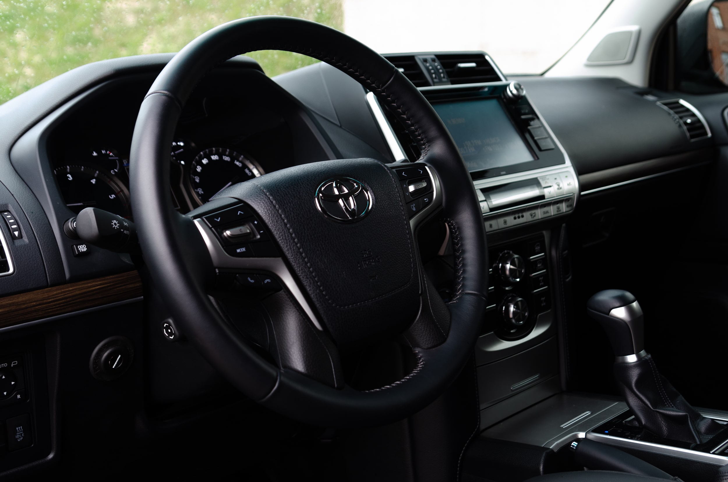 Toyota Land Cruiser 150