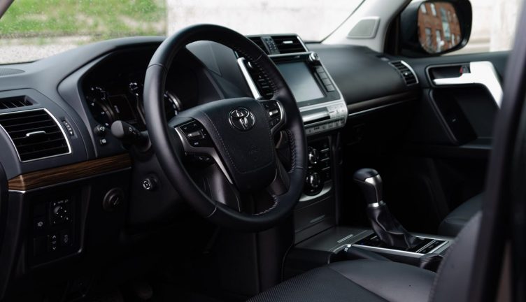 Toyota Land Cruiser 150