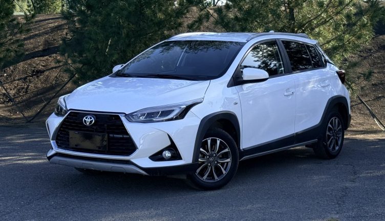 Toyota Yaris L
